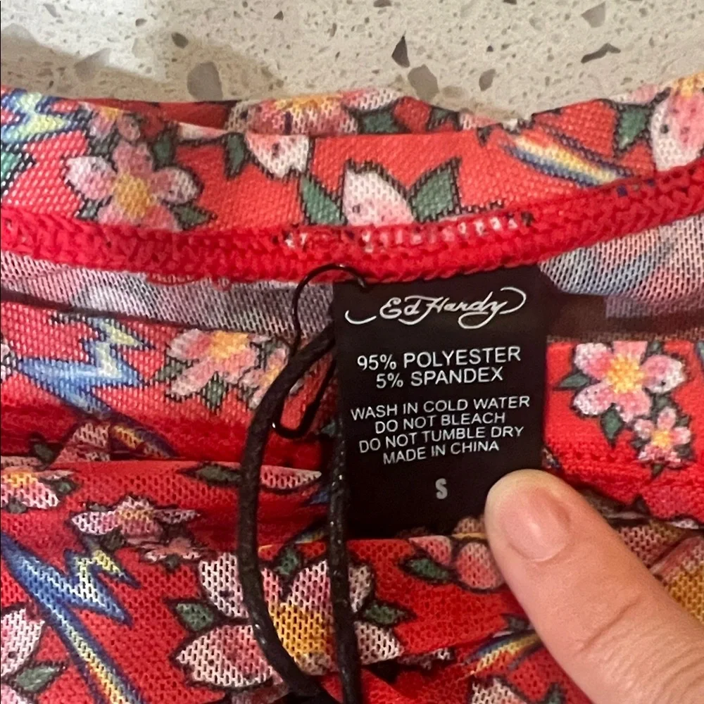 Ed Hardy Red/Pink Floral two-piece - Picture 3 of 6